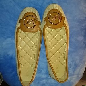 Micheal Kors Lillie flats